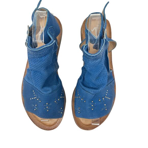 Miz Mooz‎ Fifi Sandals Flat Leather Perforated Ankle Strap Blue Size 39 US 8.5 9 - Picture 2 of 14